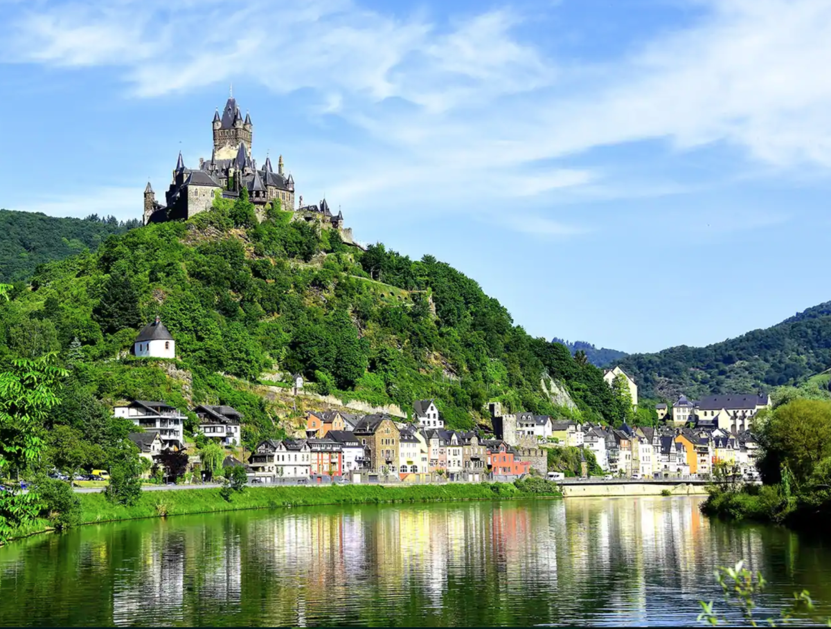 Europe's Rivers & Castles Paris to Prague - GREAT ESCAPES